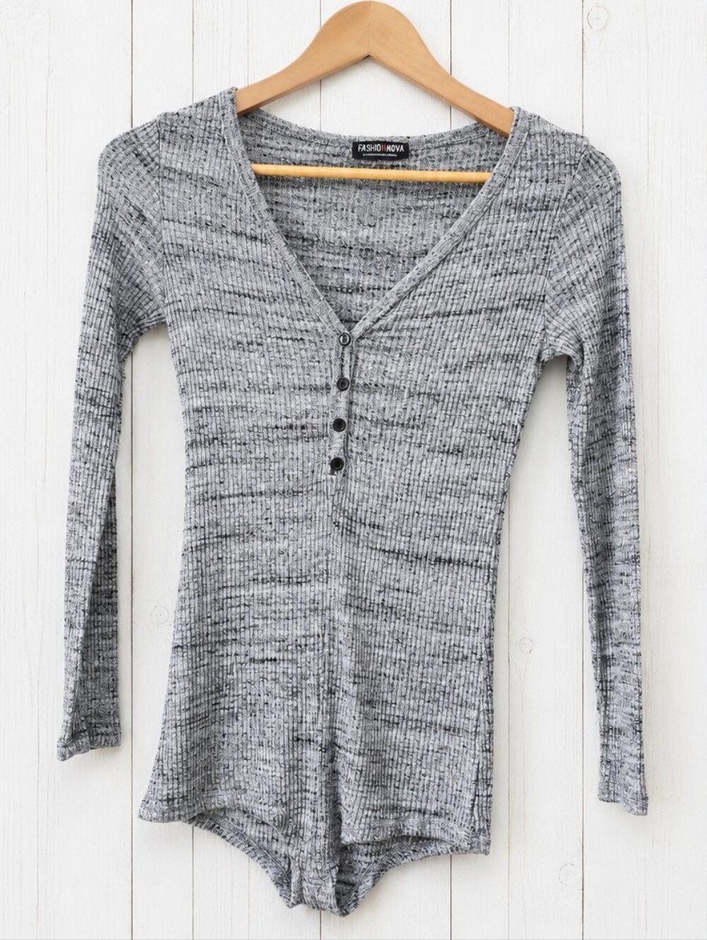 Fashion Nova Heather Gray Ribbed Long-Sleeve Henley Bodysuit Size M